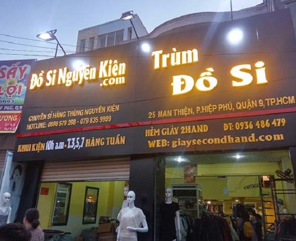 Mẫu Bảng Hiệu Shop Đồ Si, Đồ Cũ Đẹp Ấn Tượng Nhất bảng hiệu đèn led shop đồ si