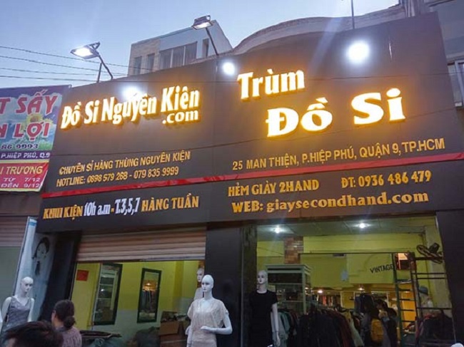 bang-hieu-shop-do-si-01 bảng hiệu đèn led shop đồ si