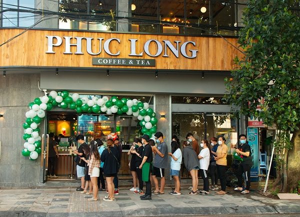 Bảng hiệu trà sữa Phúc Long
