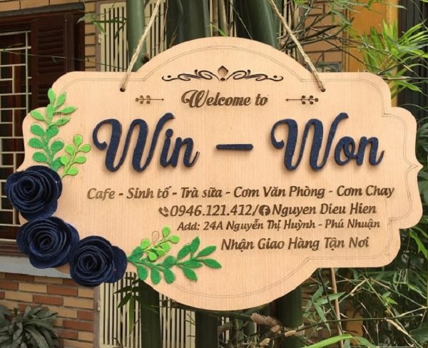 Mẫu Bảng Hiệu Treo Tường 2 Mặt Đẹp, Ấn Tượng Bảng hiệu treo bằng gỗ