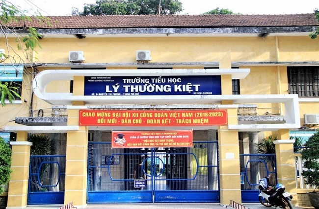 bang-hieu-truong-hoc-1 bảng hiệu trường học