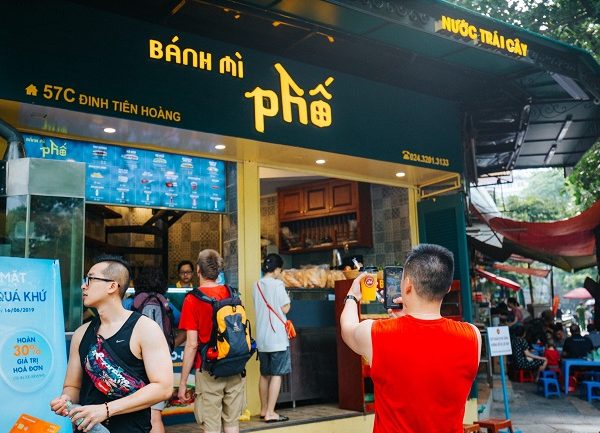 Mẫu Biển Hiệu Đẹp Cho Các Cửa Hàng Kinh Doanh biển hiệu cửa hàng đẹp 02