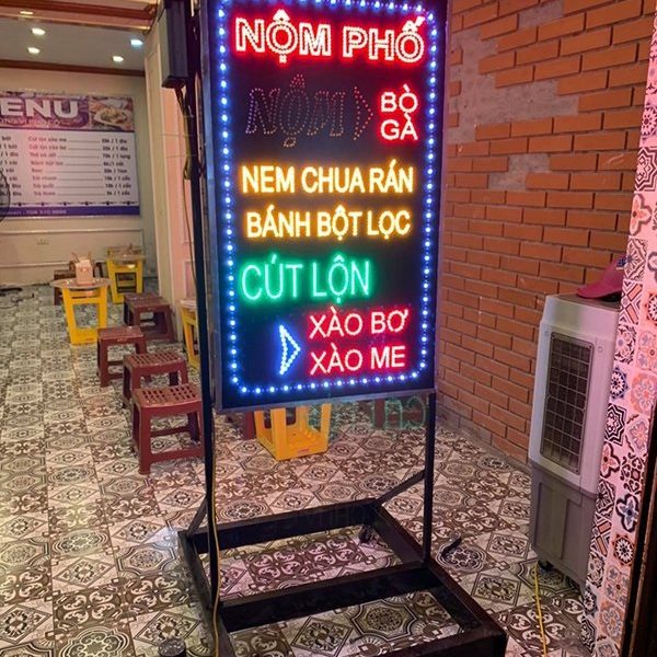 Mẫu Bảng Hiệu Đứng Quảng Cáo Đẹp, Bền, Mới Lạ bảng hiệu đứng led