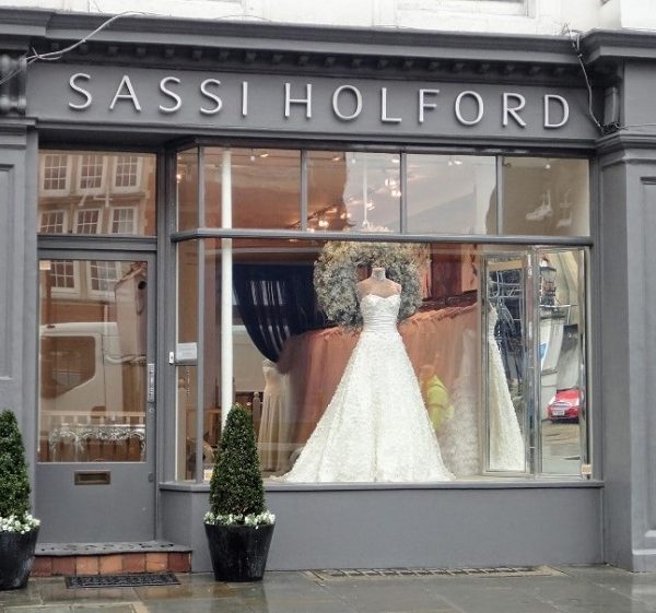 Mẫu Bảng Hiệu Studio Áo Cưới, Chụp Hình Cô Dâu Đẹp biển quảng cáo áo cưới