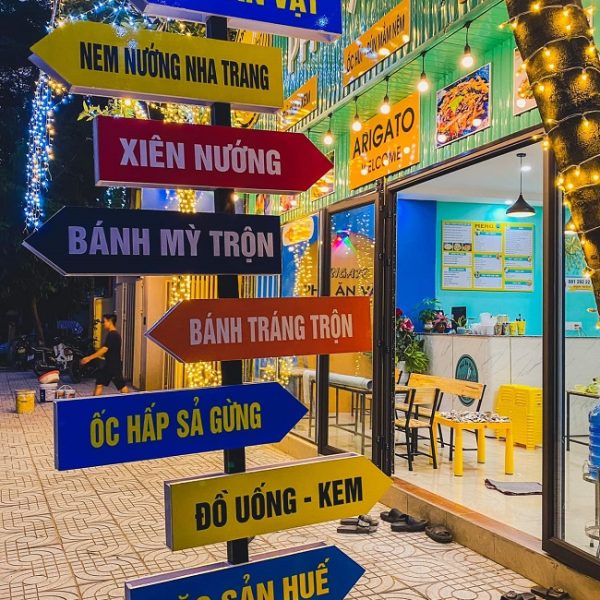 biển quảng cáo đứng đồ ăn vặt đẹp