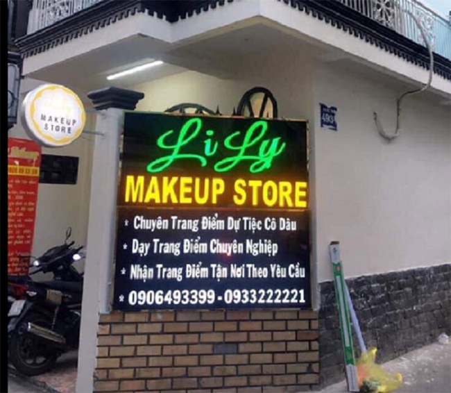 bien-quang-cao-makeup-dep biển quảng cáo makeup đẹp