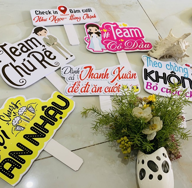 chat-lieu-bang-cam-tay-chu-anh Chất liệu làm bảng cầm tay