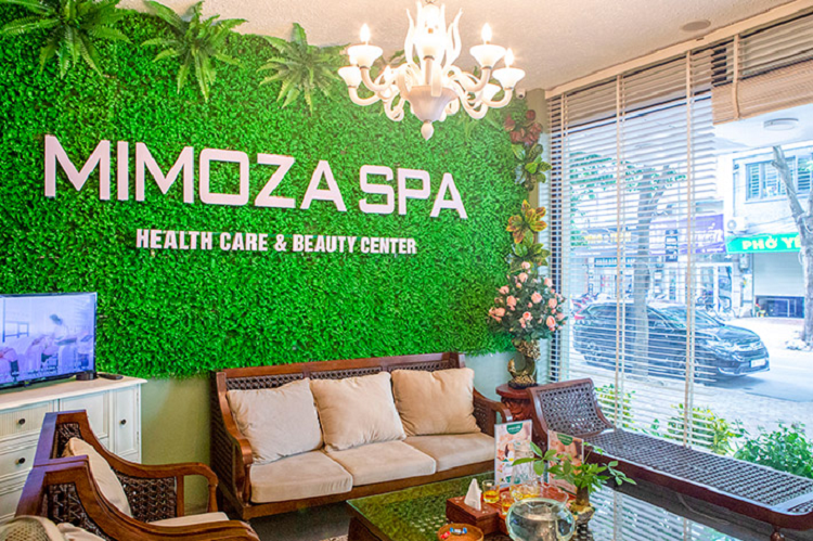 chu-noi-inox-tren-nen-co-nhua chữ nỗi bảng hiệu Spa trên cỏ nhựa