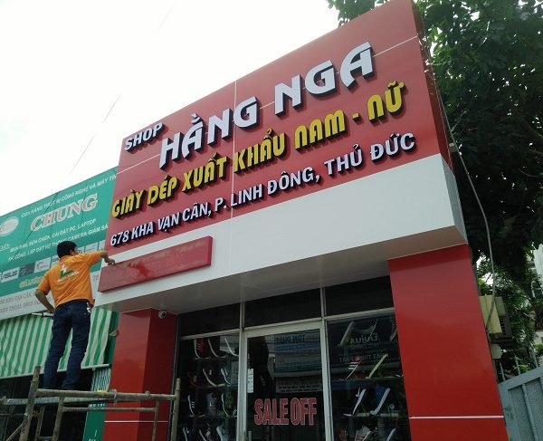 Mẫu Biển Quảng Cáo Shop Giày Dép Đẹp, Ấn Tượng làm bảng hiệu quảng cáo cửa hàng giày dép