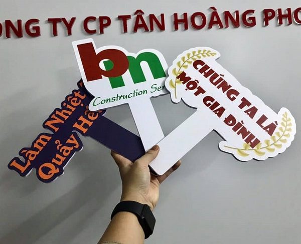 Mẫu Bảng Hashtag Cầm Tay Chụp Hình Đẹp, Ấn Tượng hashtag cầm tay công ty