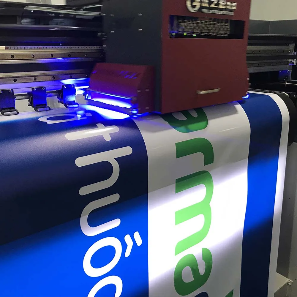 Bạt Hiflex Trắng In UV Chống Nước in bat khong gan02