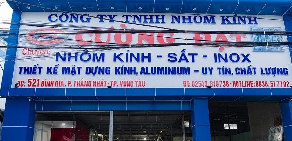 Mẫu Bảng Hiệu Nhôm Kính (Xingfa) Đẹp, Giá Rẻ kích thước biển hiệu nhôm kính
