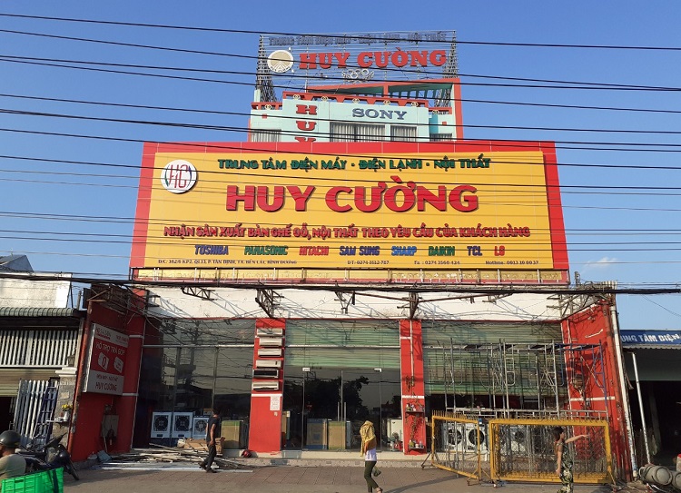 lam-bang-hieu-dien-tu-1 Làm biển quảng cáo điện lạnh