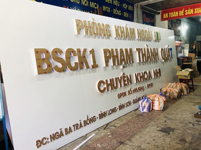 lam-bang-hieu-phong-kham-01 làm bảng hiệu phòng khám