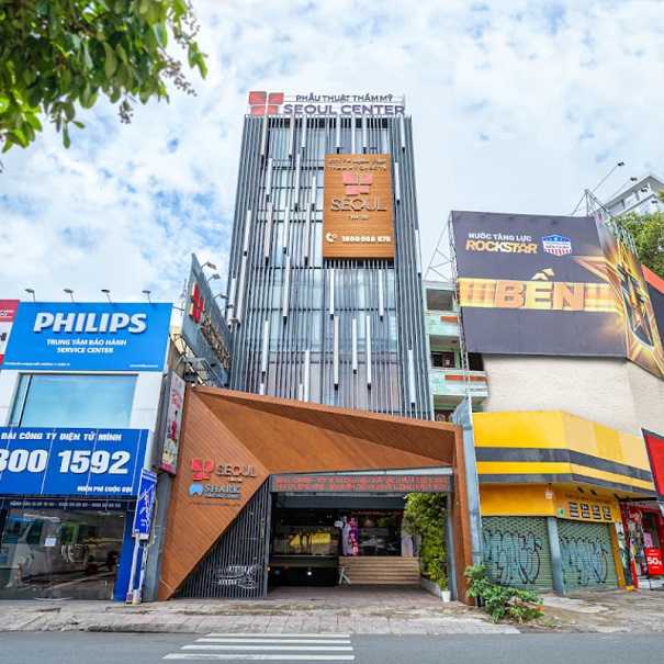 lam-bang-hieu-spa thi công bảng hiệu spa