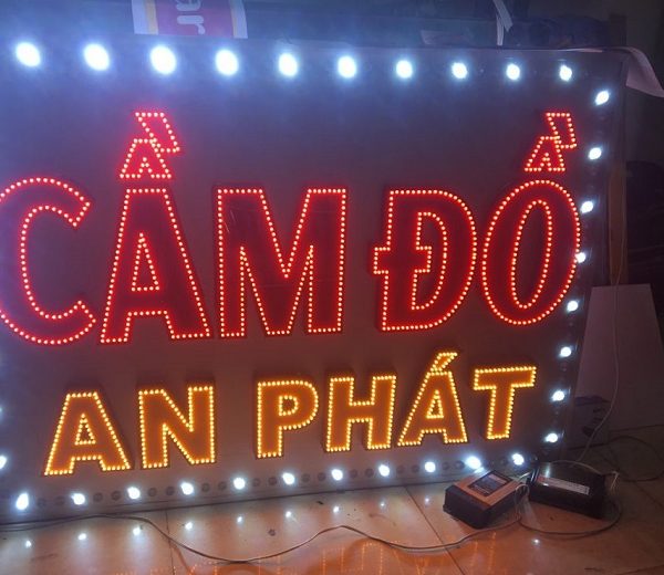 Mẫu Biển Hiệu Quảng Cáo Cầm Đồ Đẹp, Ấn Tượng bảng hiệu cửa hàng cầm đồ đèn led