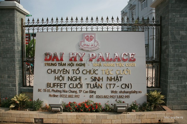 mau-bang-hieu-den-led-tiec-cuoi-04 bảng hiệu Dai Hy Palace