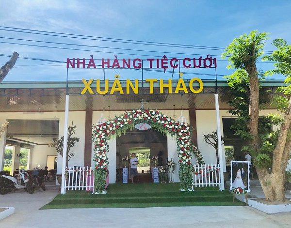 Bảng Hiệu Nhà Hàng Tiệc Cưới Đẹp, Sang Trọng 2025 bảng hiệu chữ inox nhà hàng tiệc cưới