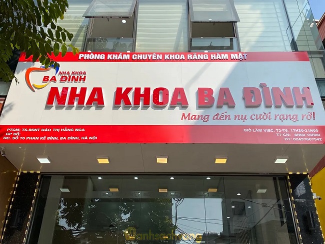 mau-bang-hieu-nha-khoa-01 bảng hiệu nha khoa đẹp