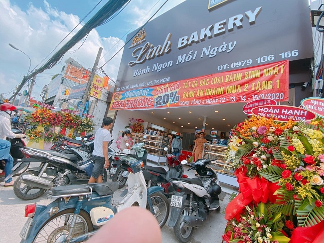 mau-bien-hieu-tiem-banh Biển hiệu tiệm bánh đẹp