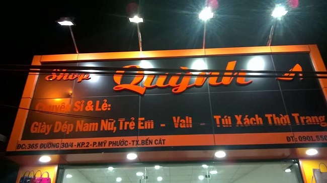 mau-bien-quang-cao-shop-giay-dep-01 mẫu bảng hiệu shop giày dép