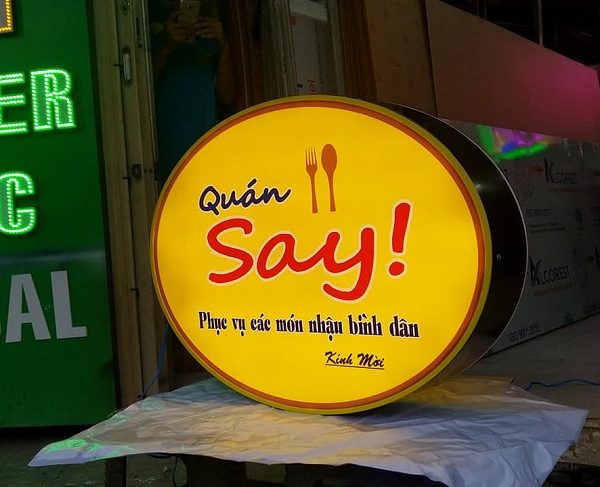 Làm Biển Quảng Cáo Giá Rẻ Tại TP Hồ Chí Minh biển quảng cáo tròn treo tường