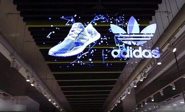 30 Mẫu Quạt Đèn Led 3D Hologram Đẹp, Ấn Tượng quat den led 3d hologram 03