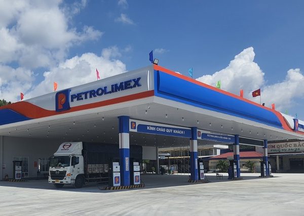 làm bảng hiệu cây xăng