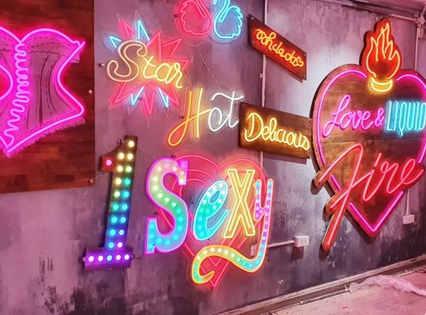 Mẫu Bảng Hiệu LED Neon Sign Siêu Bền, Giá Rẻ Đèn neon sign