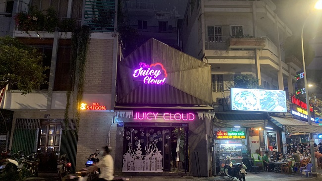 uu-nhuoc-cua-bang-hieu-den-neon ưu nhược điểm bảng hiệu đèn neon