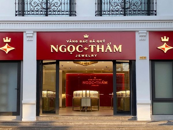 vai trò bảng hiệu tiệm vàng