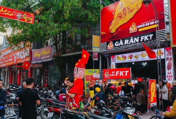 Mẫu Bảng Hiệu Gà Rán, Gà Giòn Đẹp Thu Hút Khách vai trò bảng hiệu gà rán