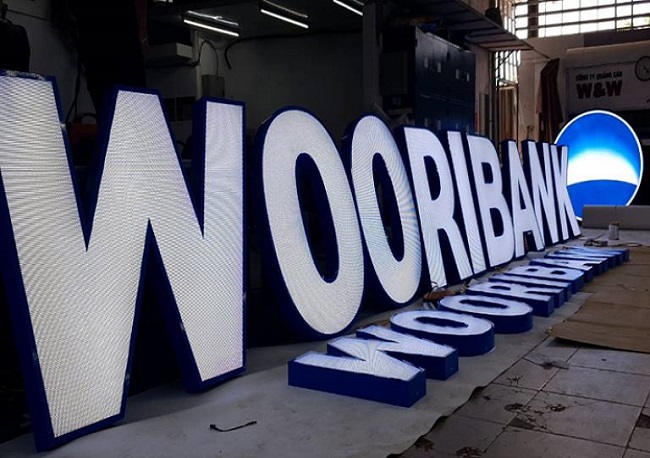 vat-lieu-lam-bang-hieu-toa-nha Chất liệu làm biển hiệu tòa nhà