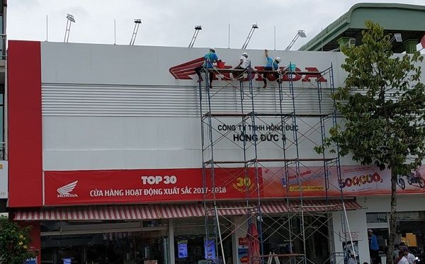 Báo Giá Dịch Vụ Vệ Sinh Bảng Biển Hiệu Quảng Cáo